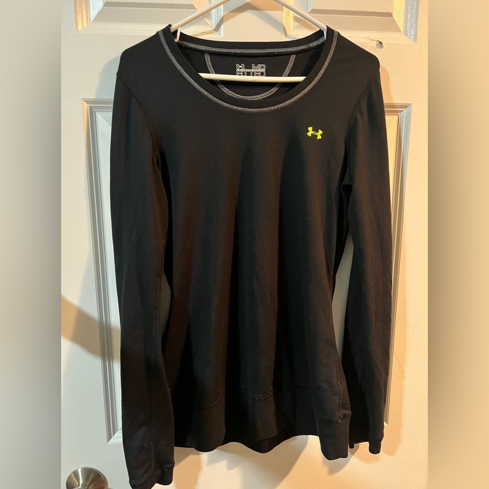 Under Armour Black Fitted Shirt with Gray Stitching
